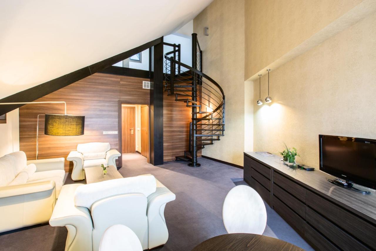 Rado Resort Spa & Wellness เมียเลส ภายนอก รูปภาพ