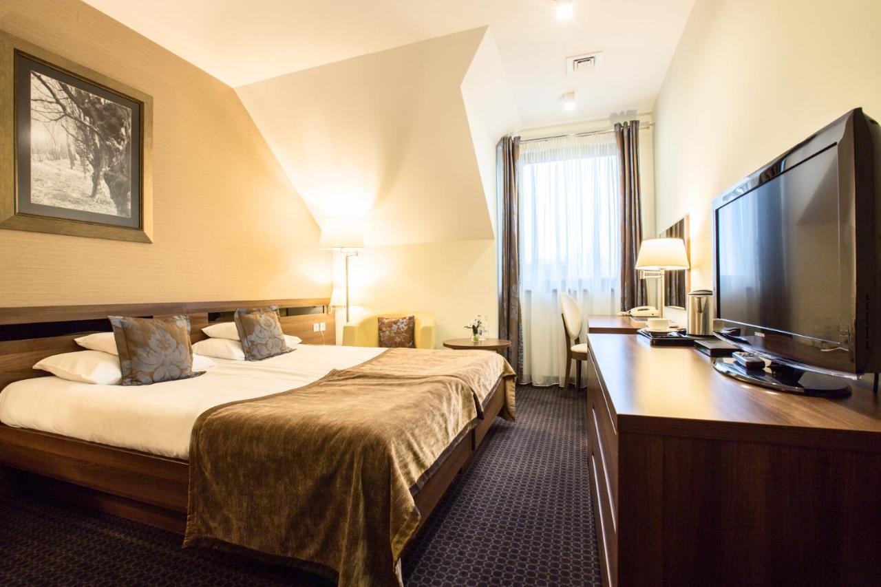 Rado Resort Spa & Wellness เมียเลส ภายนอก รูปภาพ