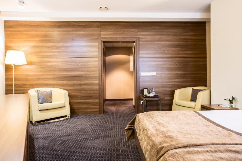 Rado Resort Spa & Wellness เมียเลส ภายนอก รูปภาพ